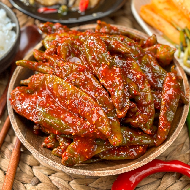 매콤달콤 밥도둑! 엄마표 고추장아찌
