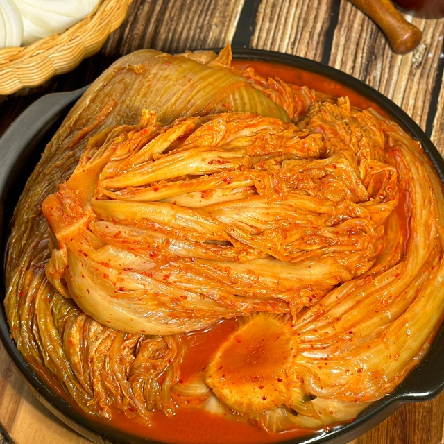 숙성묵은지 맛깔나게 드세요